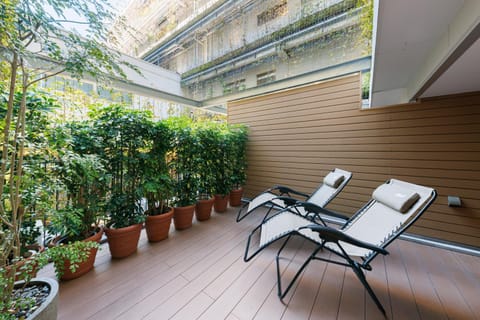 Inner courtyard view