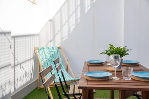 Patio, Dining area