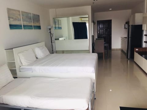 View Talay 6 Pattaya Beach Apartment by Honey Condominio in Pattaya City
