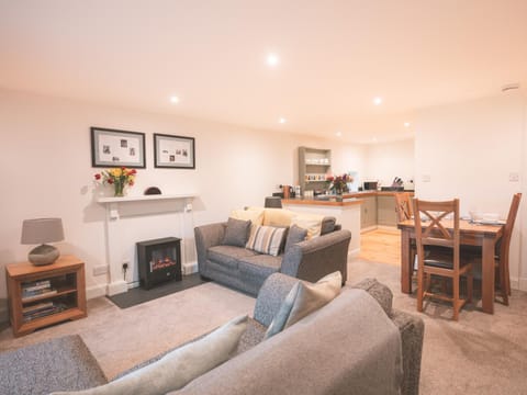 Kitchen or kitchenette, Living room, Dining area