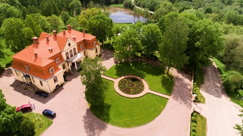 Facade/entrance, Neighbourhood, Bird's eye view, Garden, Floor plan