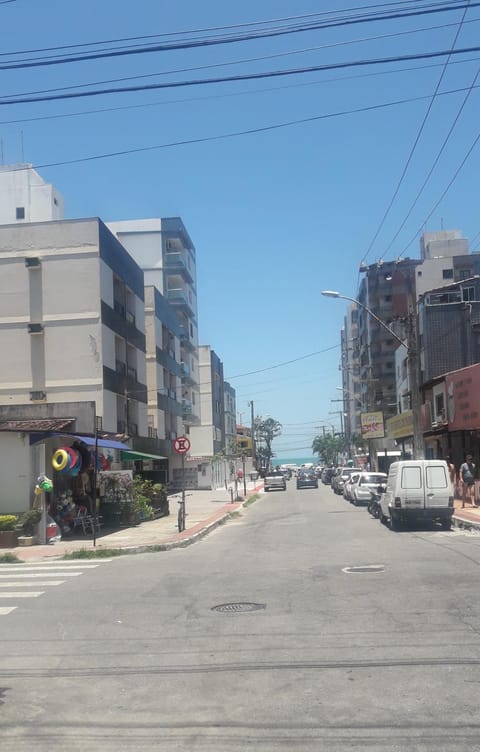 Neighbourhood, Street view