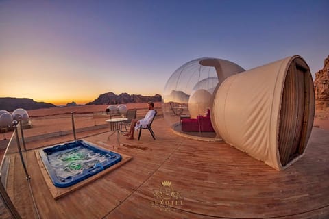 Balcony/Terrace, Mountain view