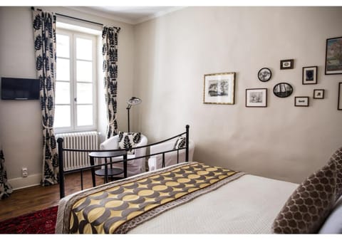 La Résidence Chambre d'Hotes Bed and Breakfast in Saint-Antonin-Noble-Val