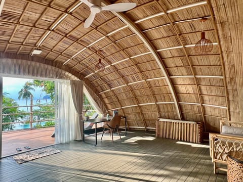 Day, Living room, Seating area