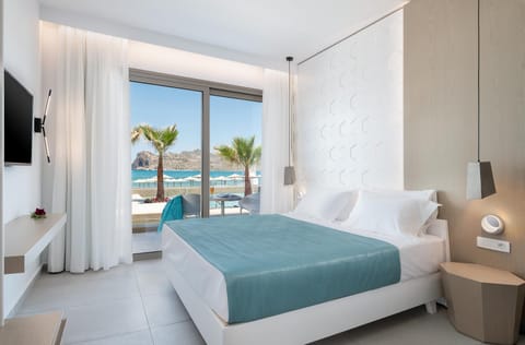 Bed, Bedroom, Sea view