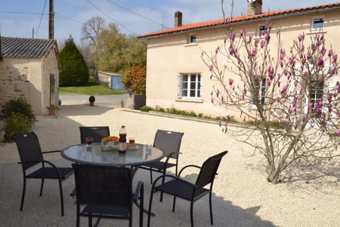 Gîte de la Foye - Le magnolia House in Pays de la Loire