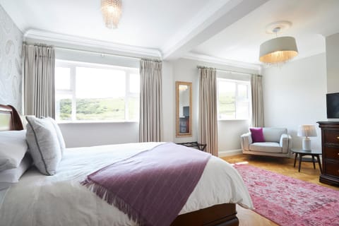 Luxury Lodges in Doolin Village with Hot Tubs House in Doolin