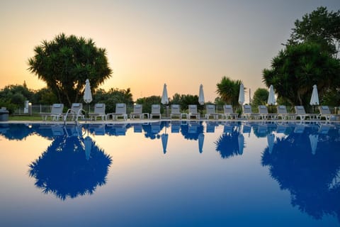 Pool view, Swimming pool, Location, Quiet street view