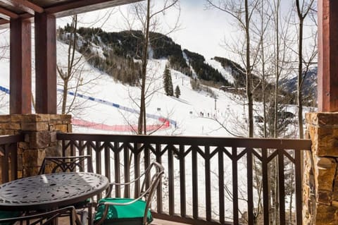 The Ritz-Carlton Club, Two-Bedroom WR Residence 2406, Ski-in & Ski-out Resort in Aspen Highlands House in Aspen