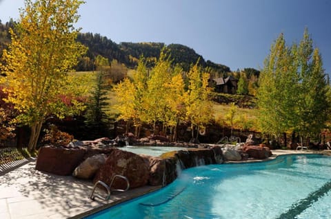 The Ritz-Carlton Club, Two-Bedroom Residence 8410, Ski-in & Ski-out Resort in Aspen Highlands House in Aspen