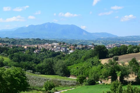 Nearby landmark, Natural landscape, Mountain view