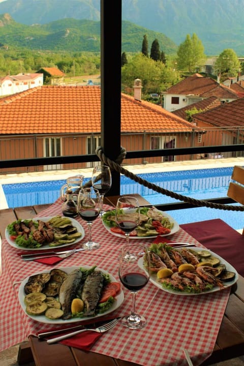 Apartments Kingfisher Condo in Montenegro