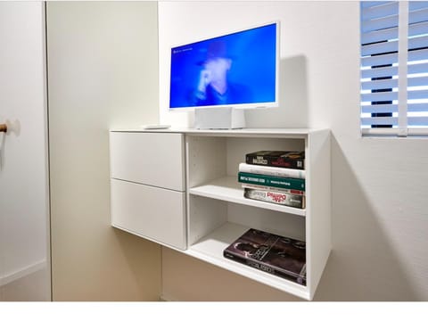TV and multimedia, Bedroom