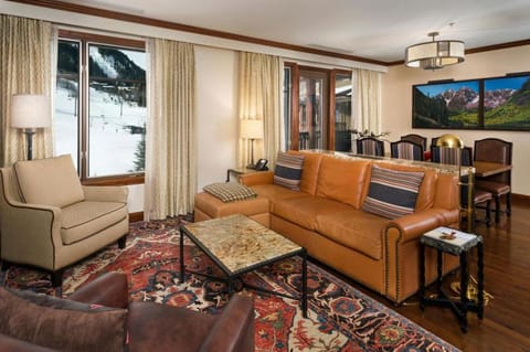 The Ritz-Carlton Club, Two-Bedroom Residence Float 1, Ski-in & Ski-out Resort in Aspen Highlands House in Aspen