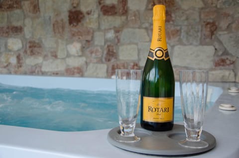 Swimming pool, Drinks