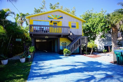 Ami Beach Shack Casa in Bradenton Beach