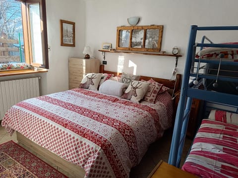 Sauze d'Oulx ciabot la garitüla with garden - wifi- close to the chairlift Apartment in Sauze d'Oulx