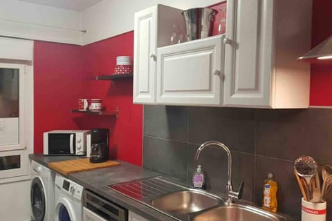 BedinReims cozy apartment parking and wifi free ideal 4 Adultes et 2 Enfants Apartment in Reims