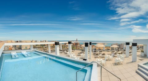 Balcony/Terrace, Sea view, Swimming pool