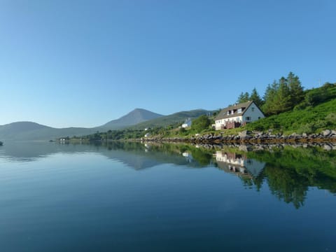 Lake view, Sea view