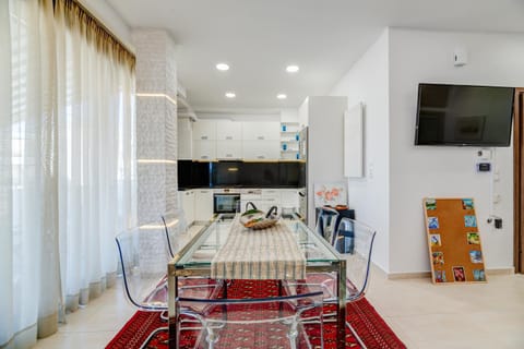Agios Titos Luxury Home Condo in Heraklion