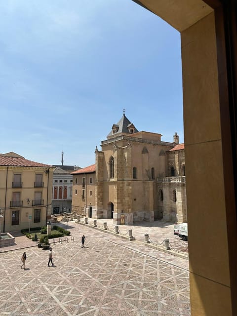 View (from property/room), Street view