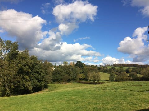 Pound Farm Holidays - Orchard Lodge House in East Devon District