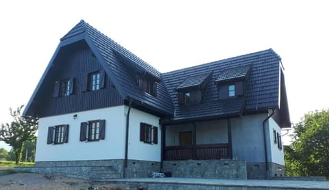 FLORA HOUSE Condo in Plitvice Lakes Park