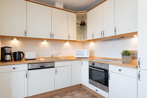 Hafen 13 Hafenblick 1 Apartment in Laboe