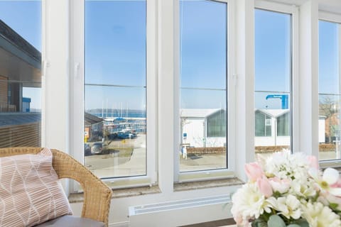 Hafen 13 Hafenblick 3 Apartment in Laboe