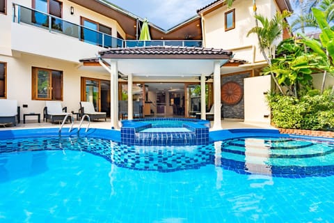 Luxury Pool Villa T1 near Walking Street Villa in Pattaya City