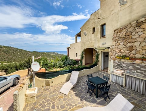 Patio, Facade/entrance, View (from property/room)