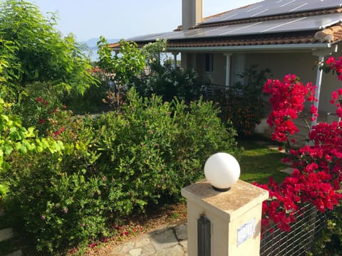 Corinthian Sun - Vacation Home House in Islands