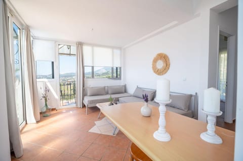 Living room, Sea view