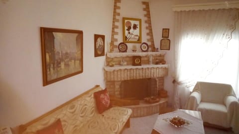 Big apartment near Olympus mountain Condo in Litochoro