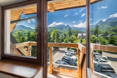 Day, Natural landscape, View (from property/room), Balcony/Terrace, Mountain view, Parking