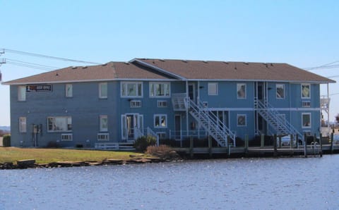 Fin 'N Feather Waterside Inn by Kees Vacations Hotel in Roanoke Island