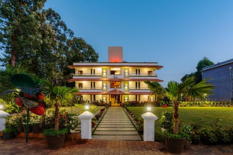 Shivsagar Farm House Hotel in Maharashtra
