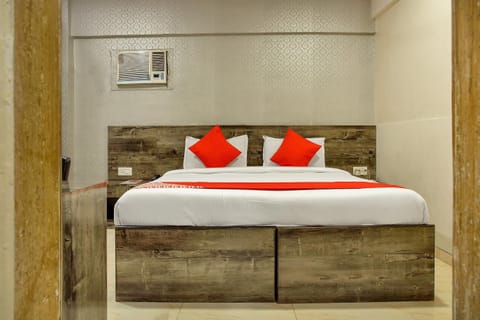 OYO Rana Residency Near Western Express Highway Metro Station Hotel in Mumbai