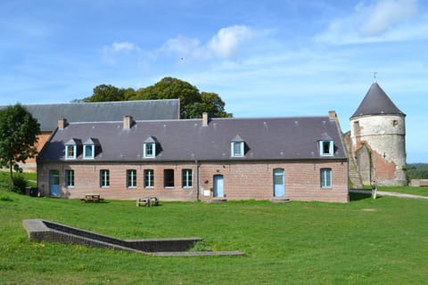 Auberge de jeunesse-La Hulotte Hostel in Hauts-de-France