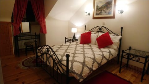 Vaughans Pub/Accommodation Bed and Breakfast in Clifden