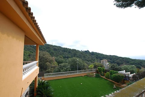 Balcony/Terrace, Garden view, Mountain view