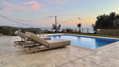 Villa Michael Triopetra Private Villa, Private Swimming Pool, Garden, Panoramic Sunset Villa in Crete