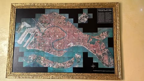 Lobby or reception, Decorative detail