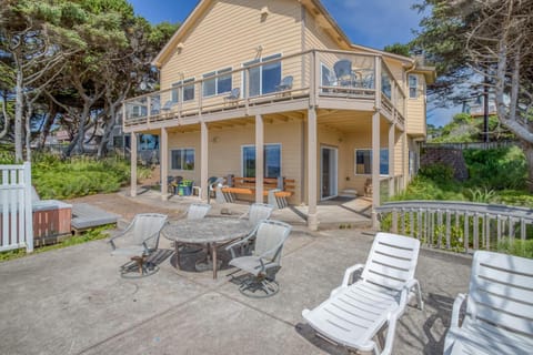 Oceanstream House in Lincoln Beach