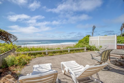 Oceanstream Casa in Lincoln Beach