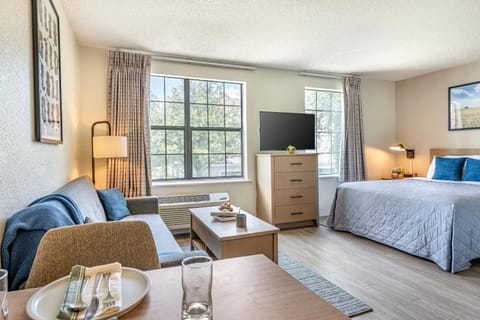 InTown Suites Extended Stay Baton Rouge LA Hotel in Baton Rouge