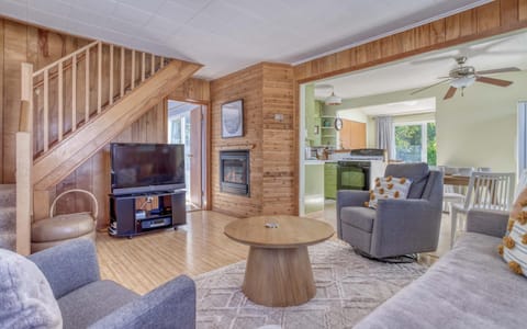 Ron-Dezvous By The Sea House in Lincoln Beach