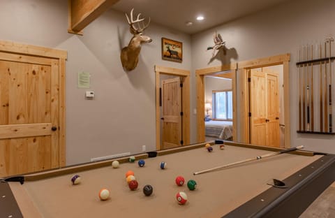 Buck Buck Moose by KABINO Hot Tub Fire Pit Pool Table Poker Table Xbox House in Island Park